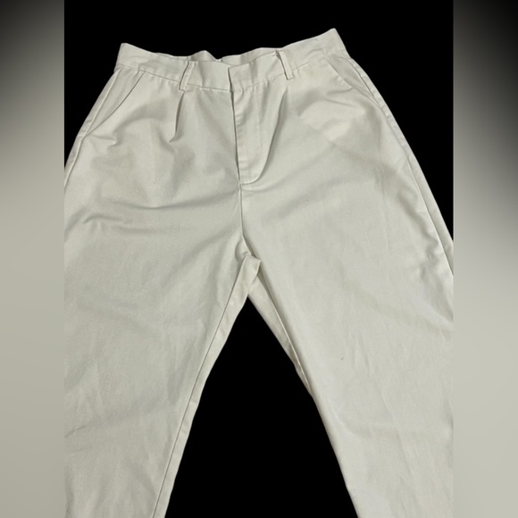 Princess Polly Women’s size 8 white pants.High Waist. Pockets. Zipper closure . - Picture 3 of 6
